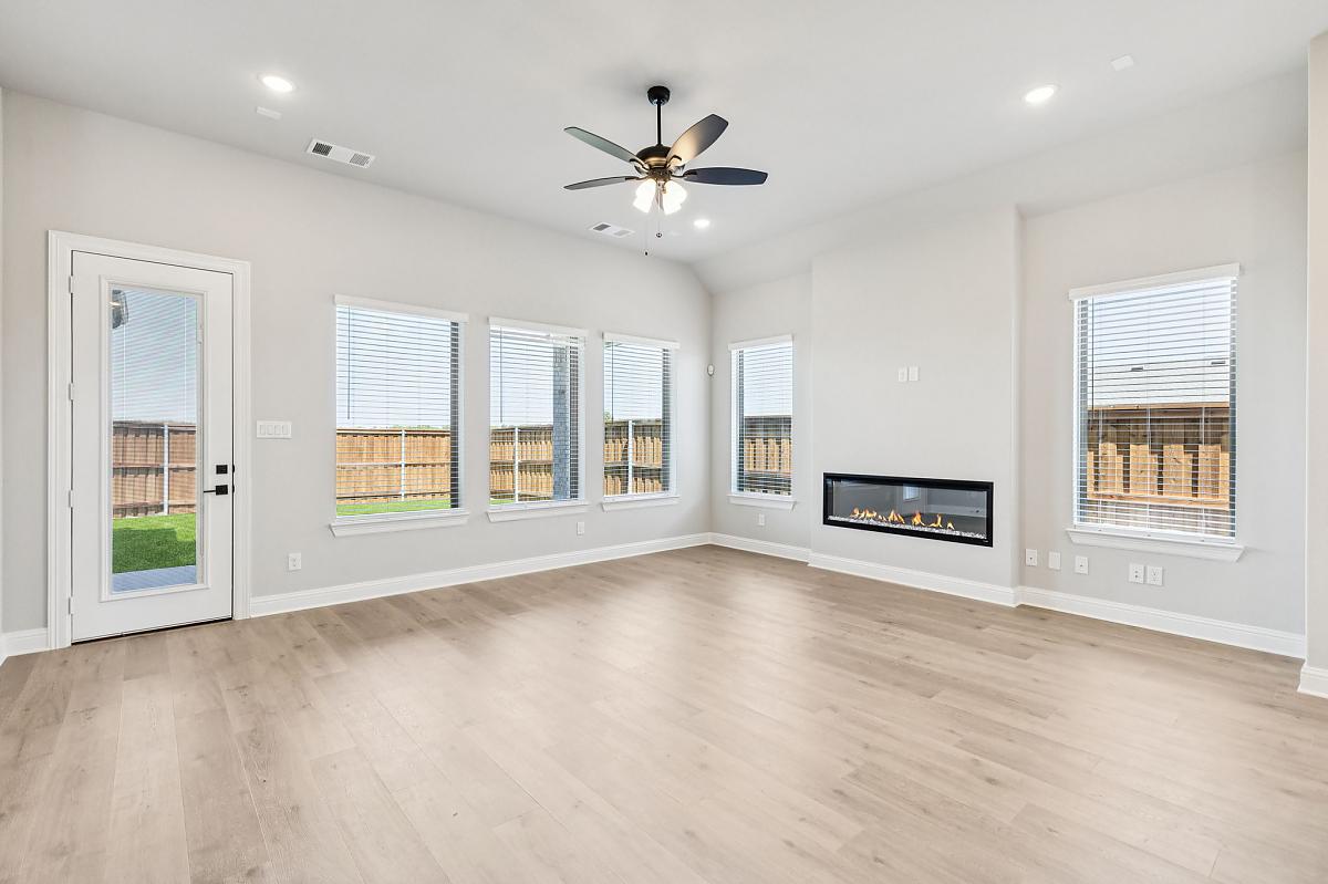 New Home 9801 Dahlia Boulevard at Talia in Mesquite, TX Photo 4