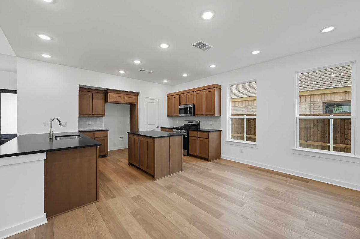 New Home 9204 Persimmon Lane at Talia in Mesquite, TX Photo 21