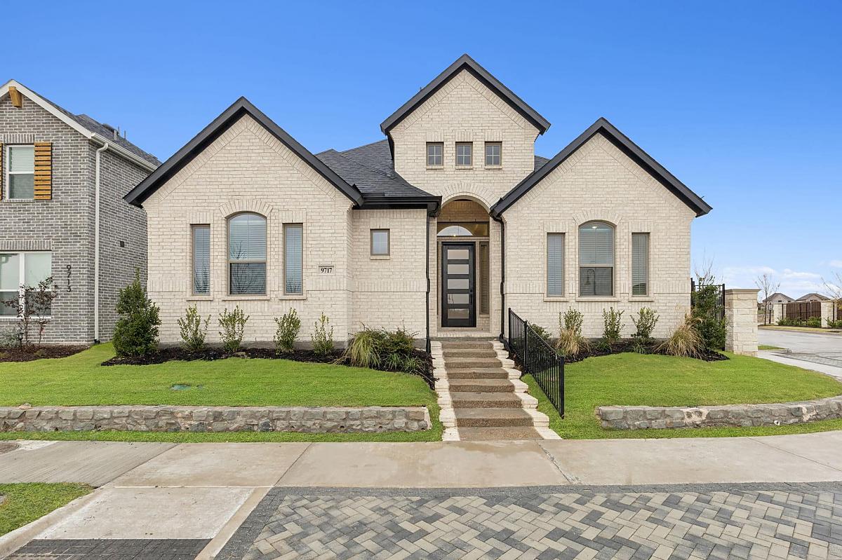 New Home 9816 Dahlia Boulevard at Talia in Mesquite, TX Photo 2