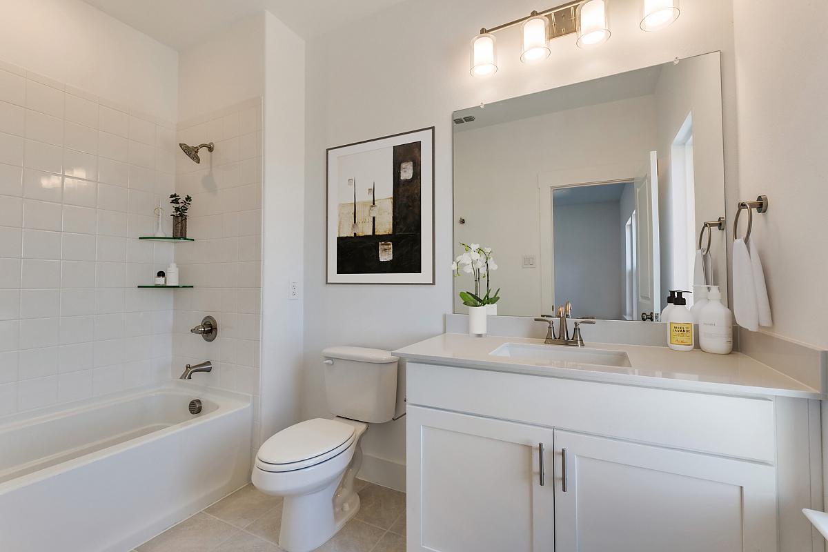 Brooke - Modern Floor Plan at Talia Master-Planned Community Photo 4