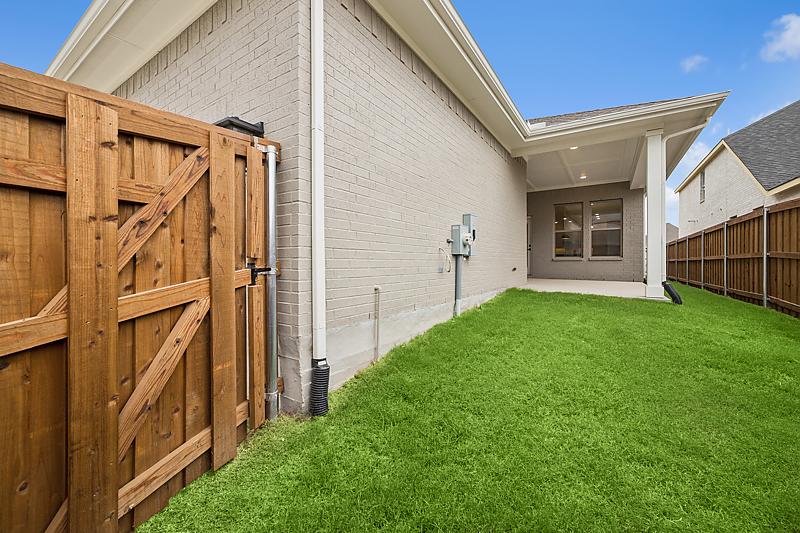 New Home 9512 Dahlia Boulevard at Talia in Mesquite, TX Photo 4