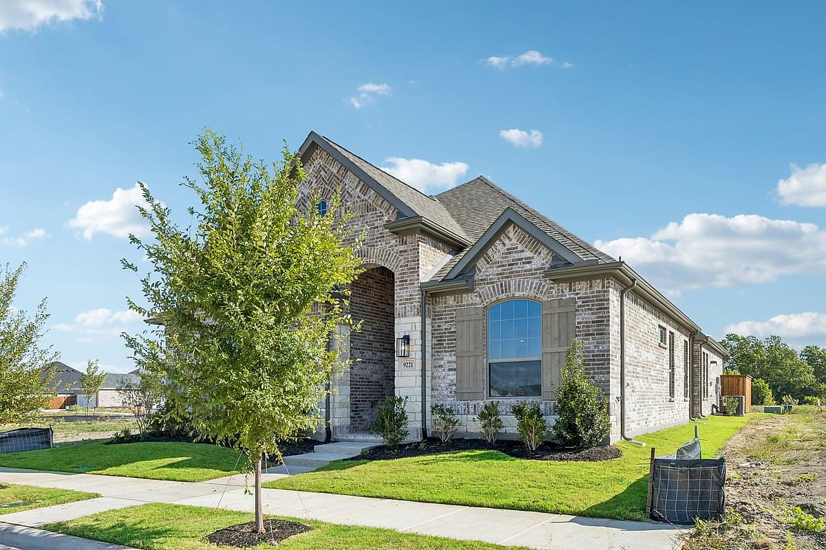 New Home 9221 Persimmon Lane at Talia in Mesquite, TX Photo 9