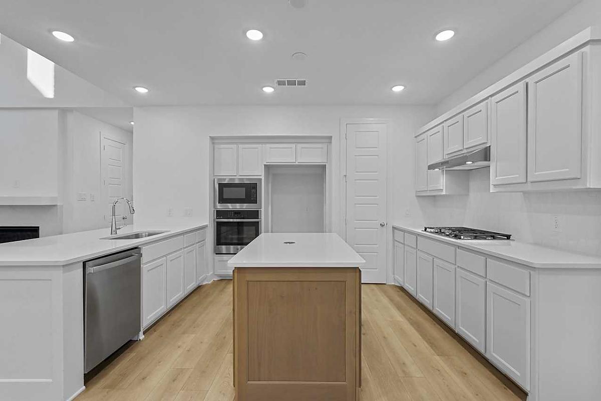 New Home 9204 Persimmon Lane at Talia in Mesquite, TX Photo 9
