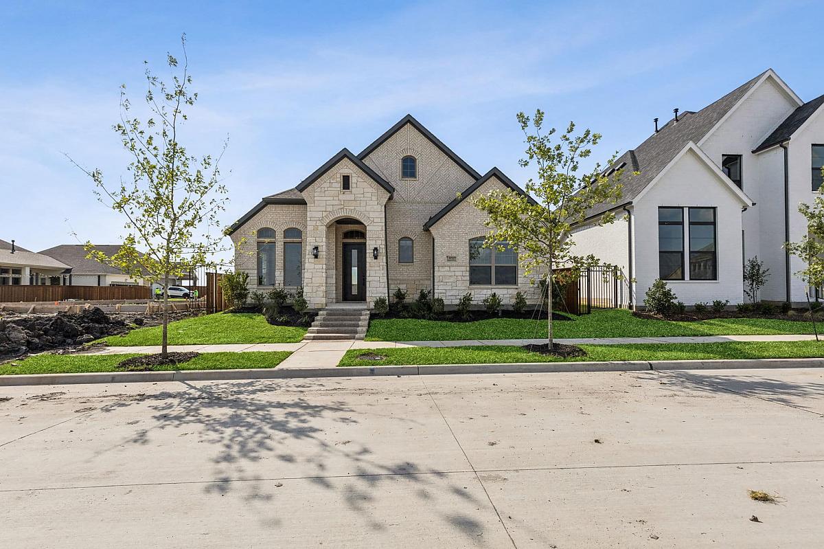 New Home 9717 Dahlia Blvd at Talia in Mesquite, TX Photo 2