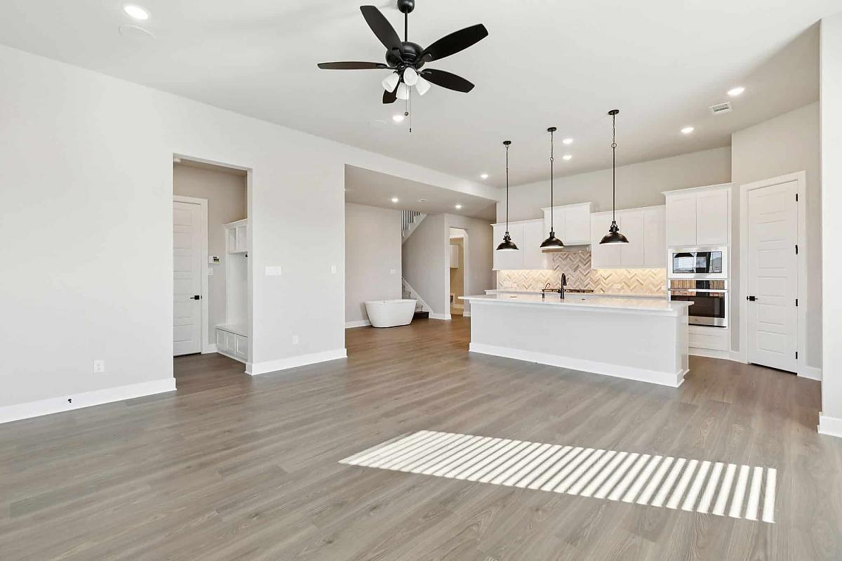 Windcrest Floor Plan at Talia Master-Planned Community Photo 4
