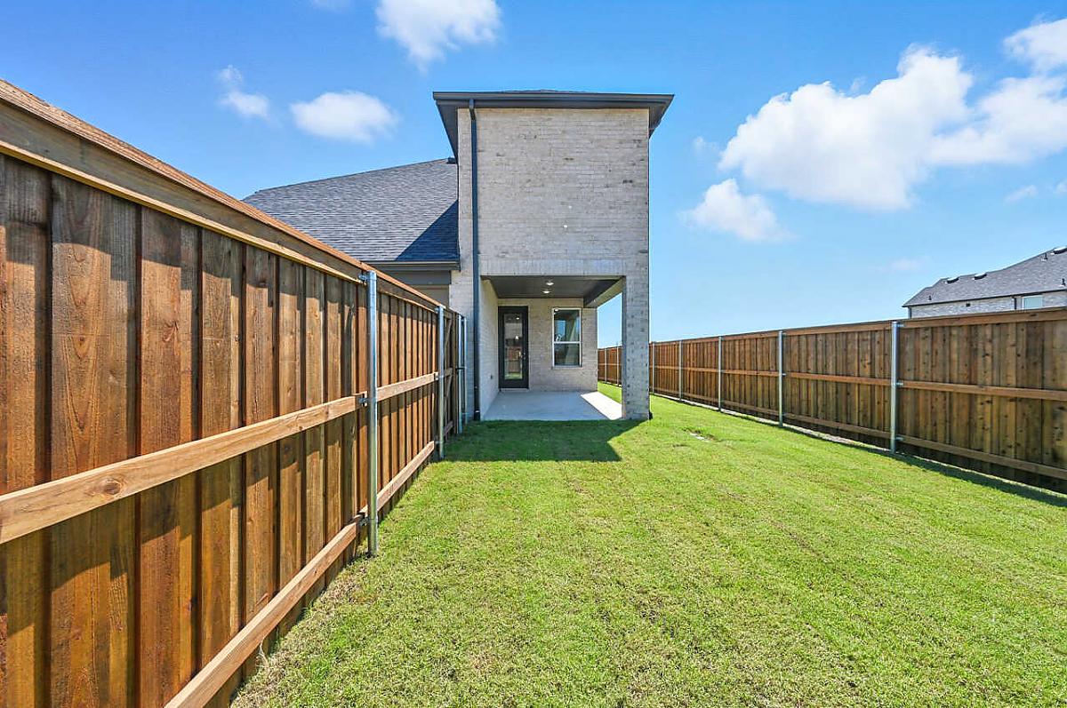 New Home 9813 Flourishing Way at Talia in Mesquite, TX Photo 25