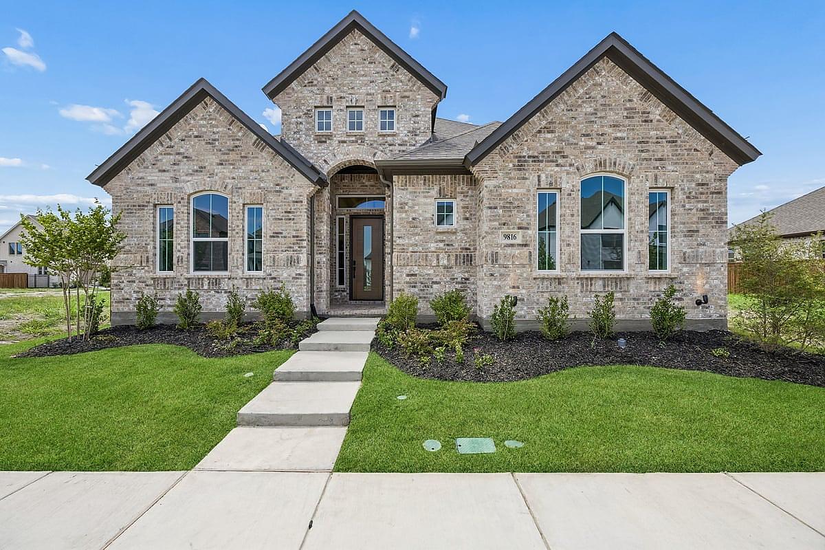 New Home 9816 Dahlia Boulevard at Talia in Mesquite, TX Photo 2