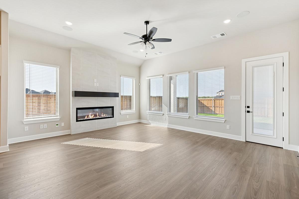 New Home 9332 Crimson Sweet Drive at Talia in Mesquite, TX Photo 4